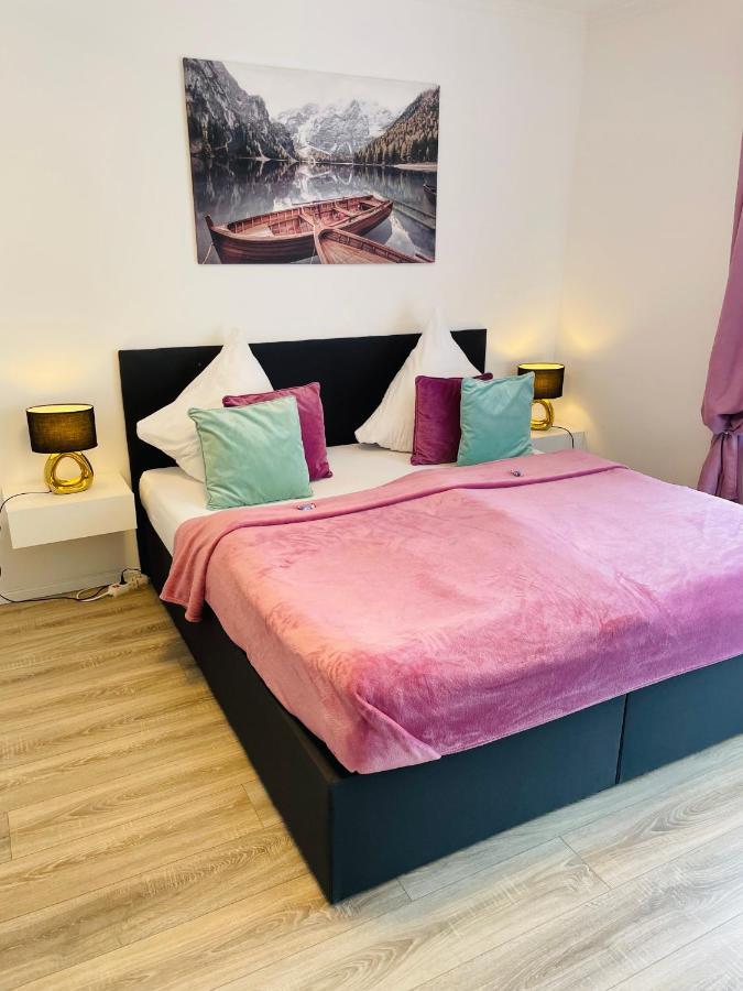 Prime Host Balcony Apartment Karlsruhe Bagian luar foto
