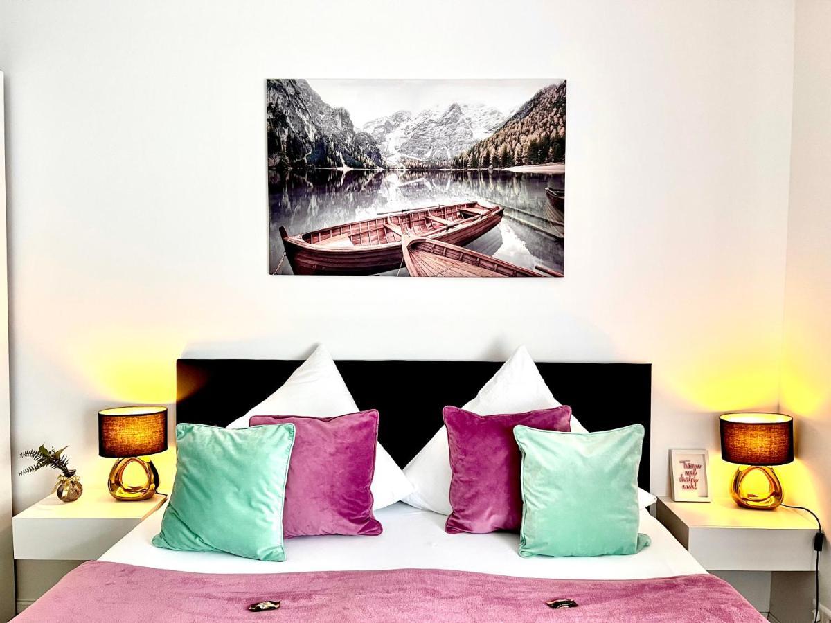 Prime Host Balcony Apartment Karlsruhe Bagian luar foto